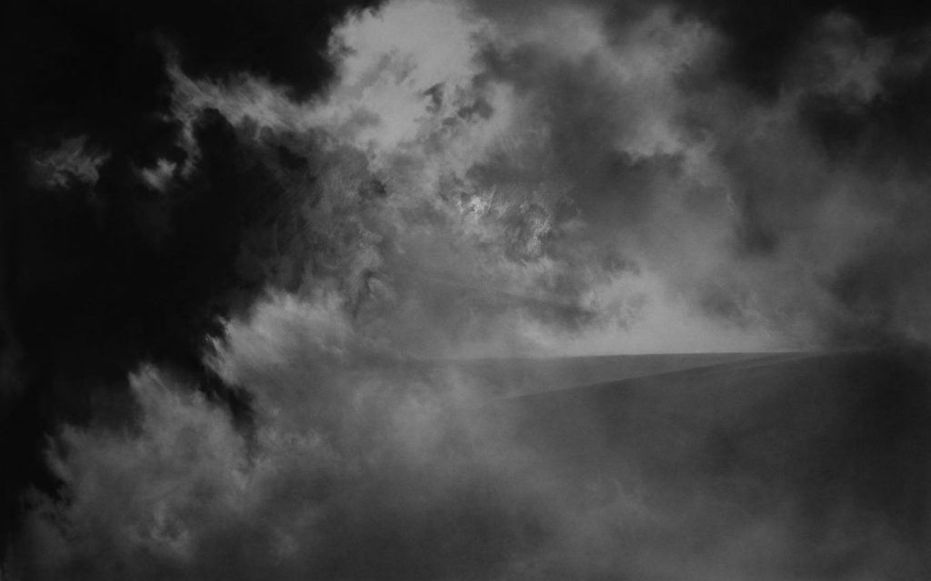 Angélique Lecaille, Le crépuscule des Dieux IV, 2013, dessin graphite, 144 x 224 cm.